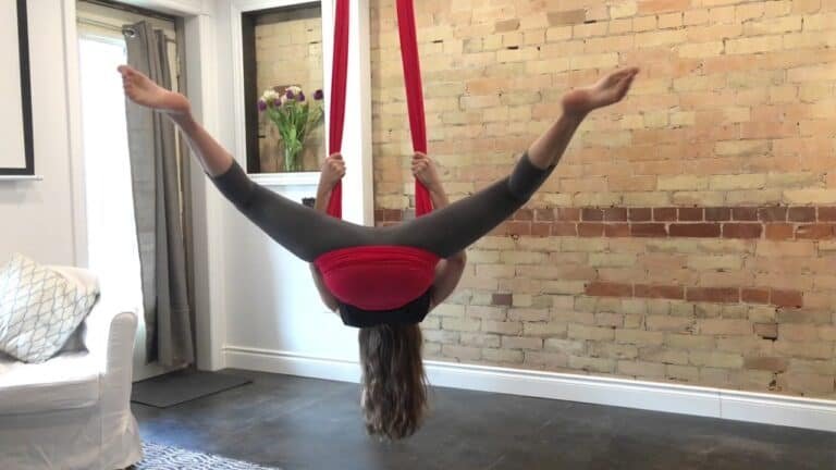 How to Hang Upside down Yoga Swing?