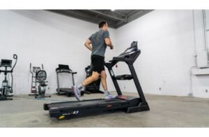 Read more about the article Sole F80 Treadmill Troubleshooting: Quick Fixes & Solutions