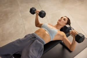 Read more about the article How Do I Train for Endurance in a Home Gym? Expert Tips