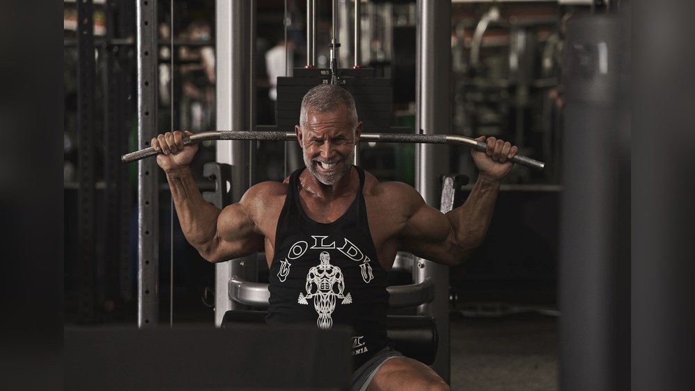 Can I Combine Roman Chair Exercises With Free Weights?