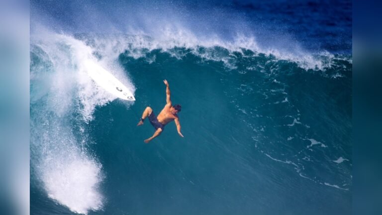 How Do Surfers Avoid Wipeouts?