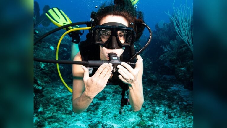 How Do You Breathe While Scuba Diving?