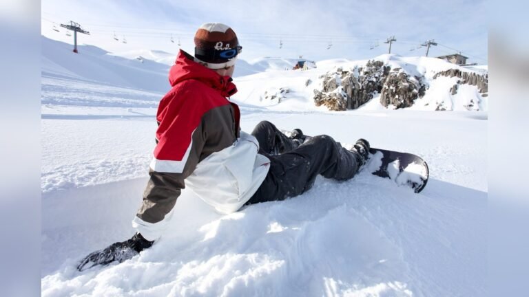How to Prevent Falls While Snowboarding?
