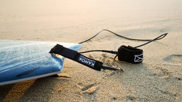 What is a Surfboard Leash? Essential Guide for Beginners What is a Surfboard Leash?