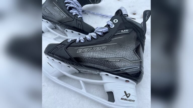 What Skates are Used in Ice Hockey?